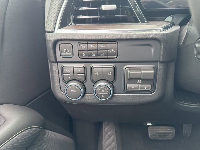 New 2026 Chevrolet Tahoe Premier AWD/4WD image 18
