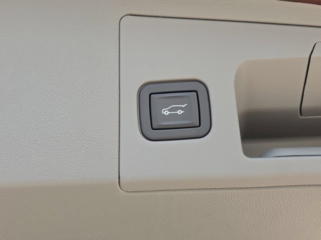 Used 2023 Cadillac XT5 Premium Luxury FWD image 7