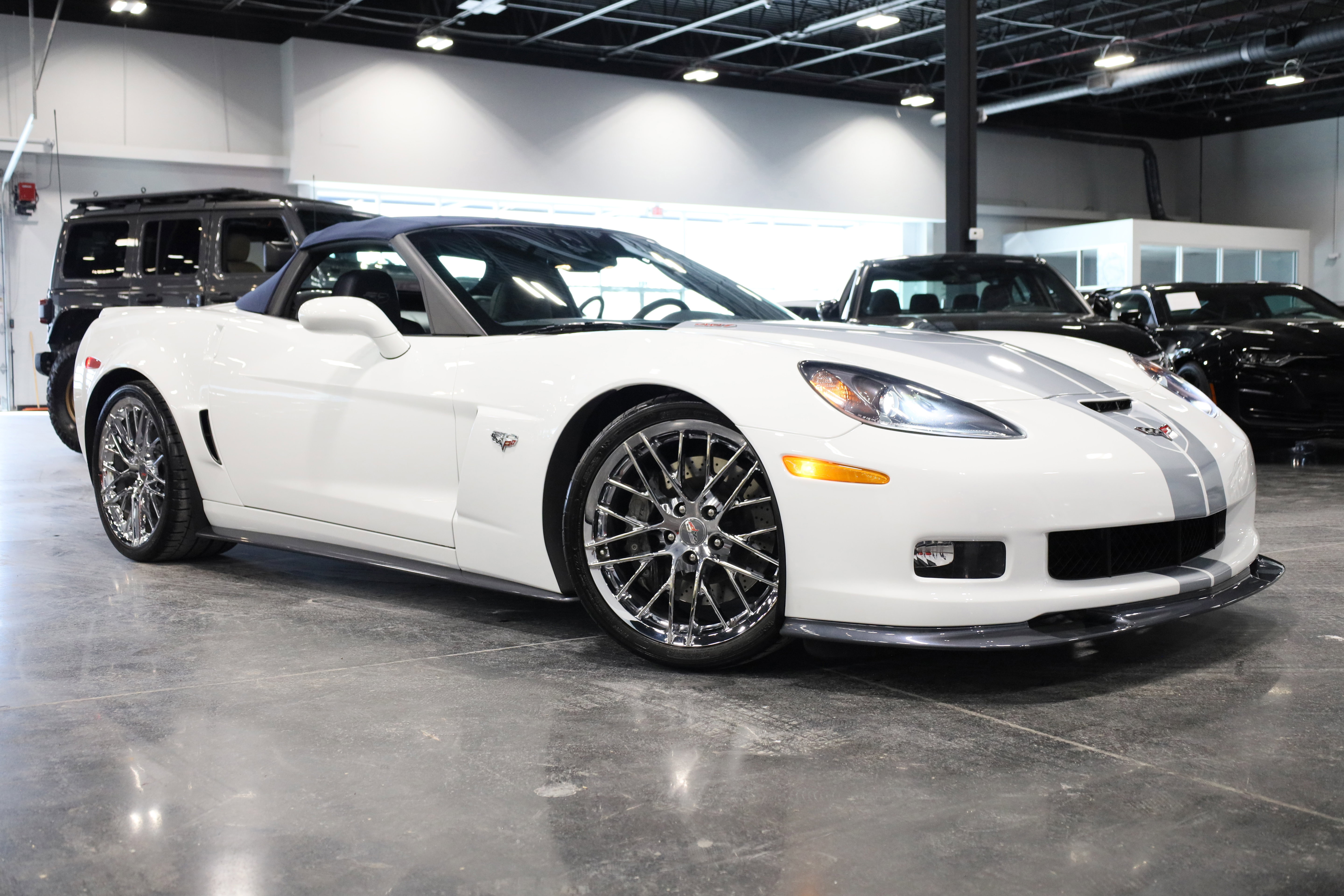 Used 2013 Chevrolet Corvette 427 w/ 1SC Preferred Equipment Group image 2