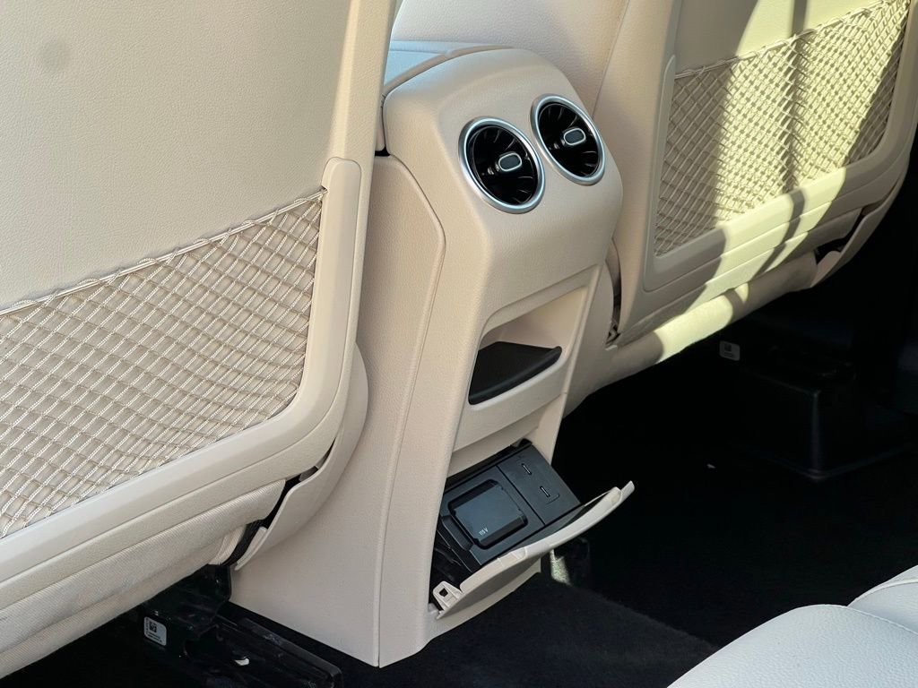 Certified 2022 Mercedes-Benz GLB 250 4MATIC image 35