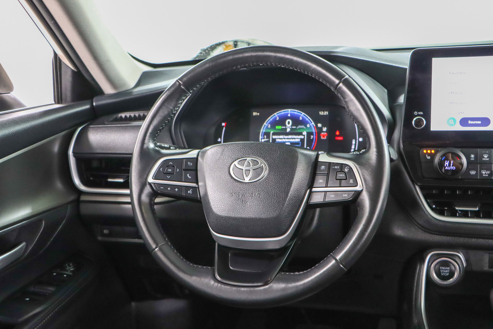 Used 2024 Toyota Grand Highlander XLE image 12