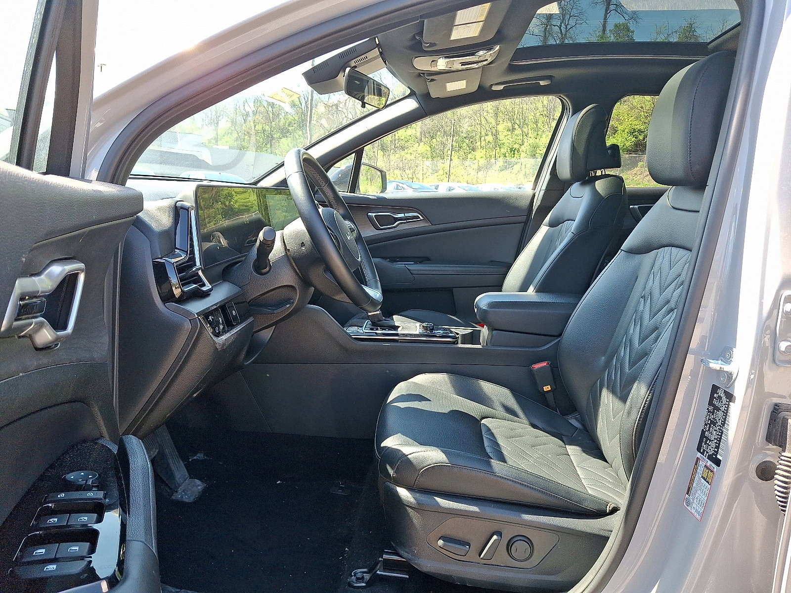 Used 2023 Kia Sportage X-Line w/ X-Line Premium Package AWD/4WD image 13