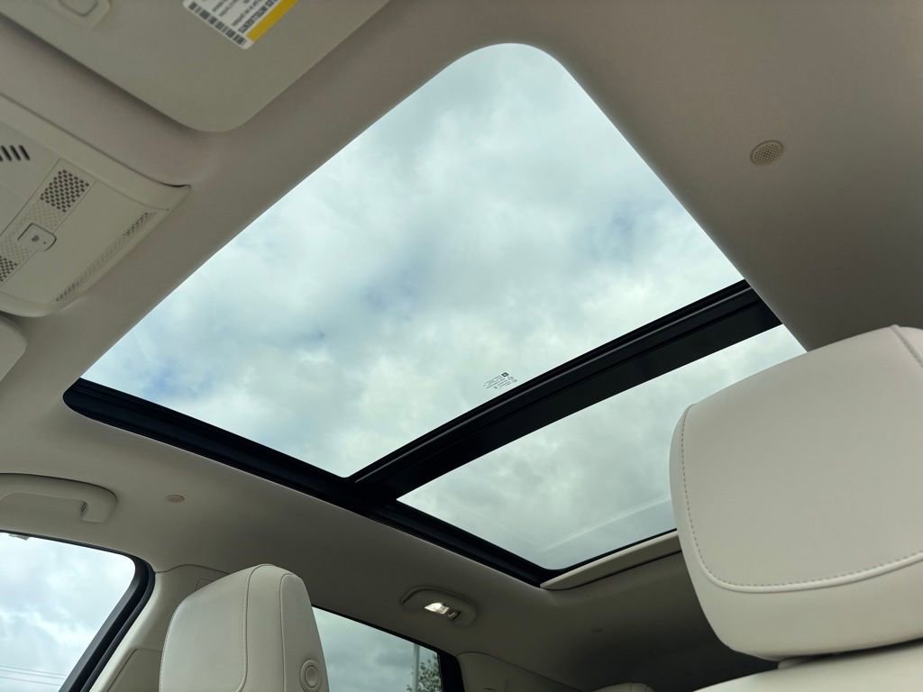 Used 2021 Cadillac XT5 Premium Luxury AWD/4WD image 14