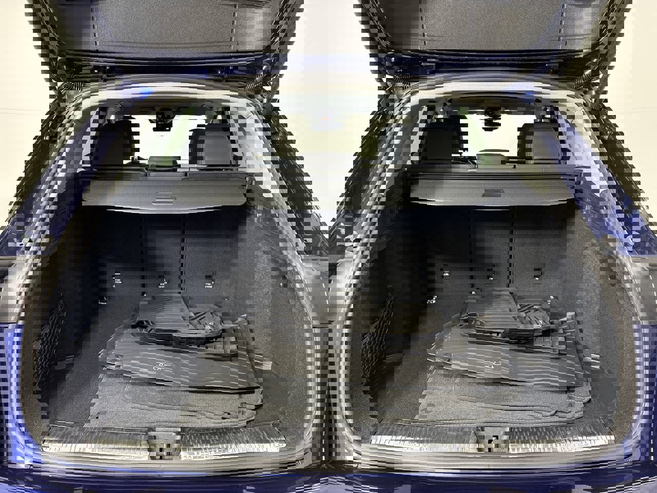 Used 2025 Audi Q5 Premium Plus w/ Premium Plus image 35