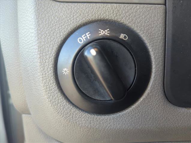 Used 2020 Nissan NV 3500 SV w/ Back Door Glass Package image 12