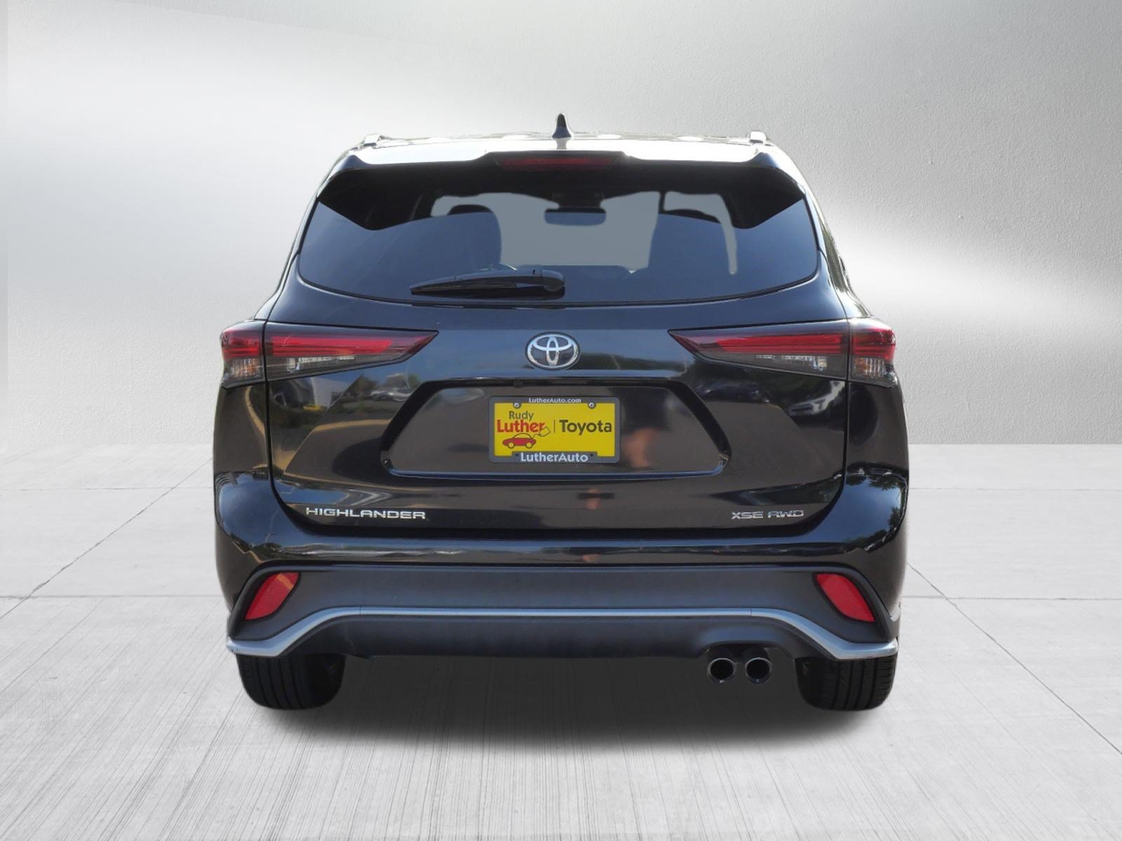 Certified 2025 Toyota Highlander XSE AWD/4WD image 7