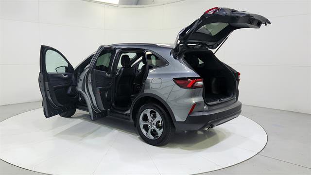 Used 2025 Ford Escape ST-Line image 31