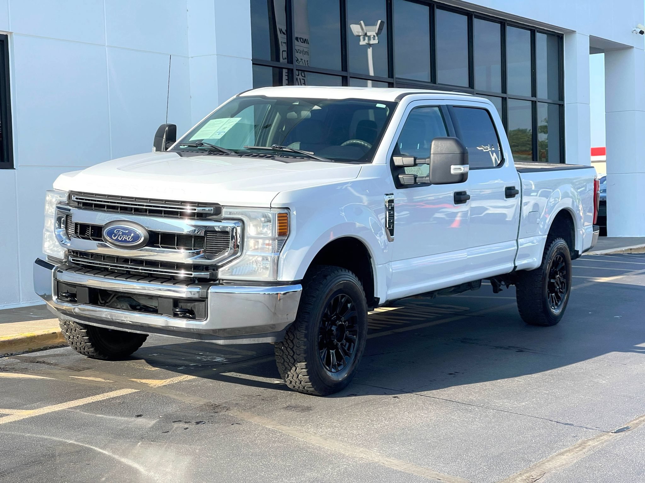 Used 2021 Ford F250 XLT w/ FX4 Off-Road Package AWD/4WD image 7