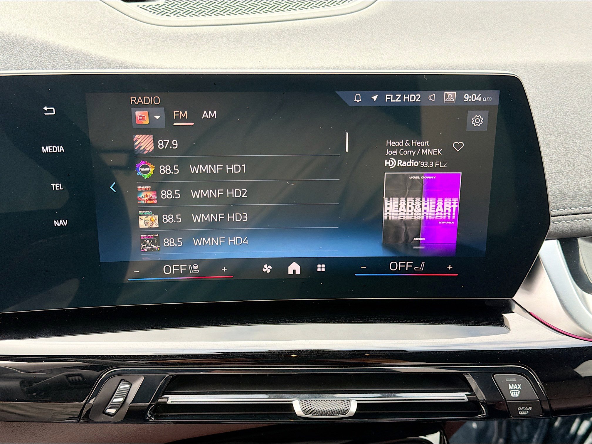 Used 2025 BMW X1 xDrive28i w/ Technology Package image 32