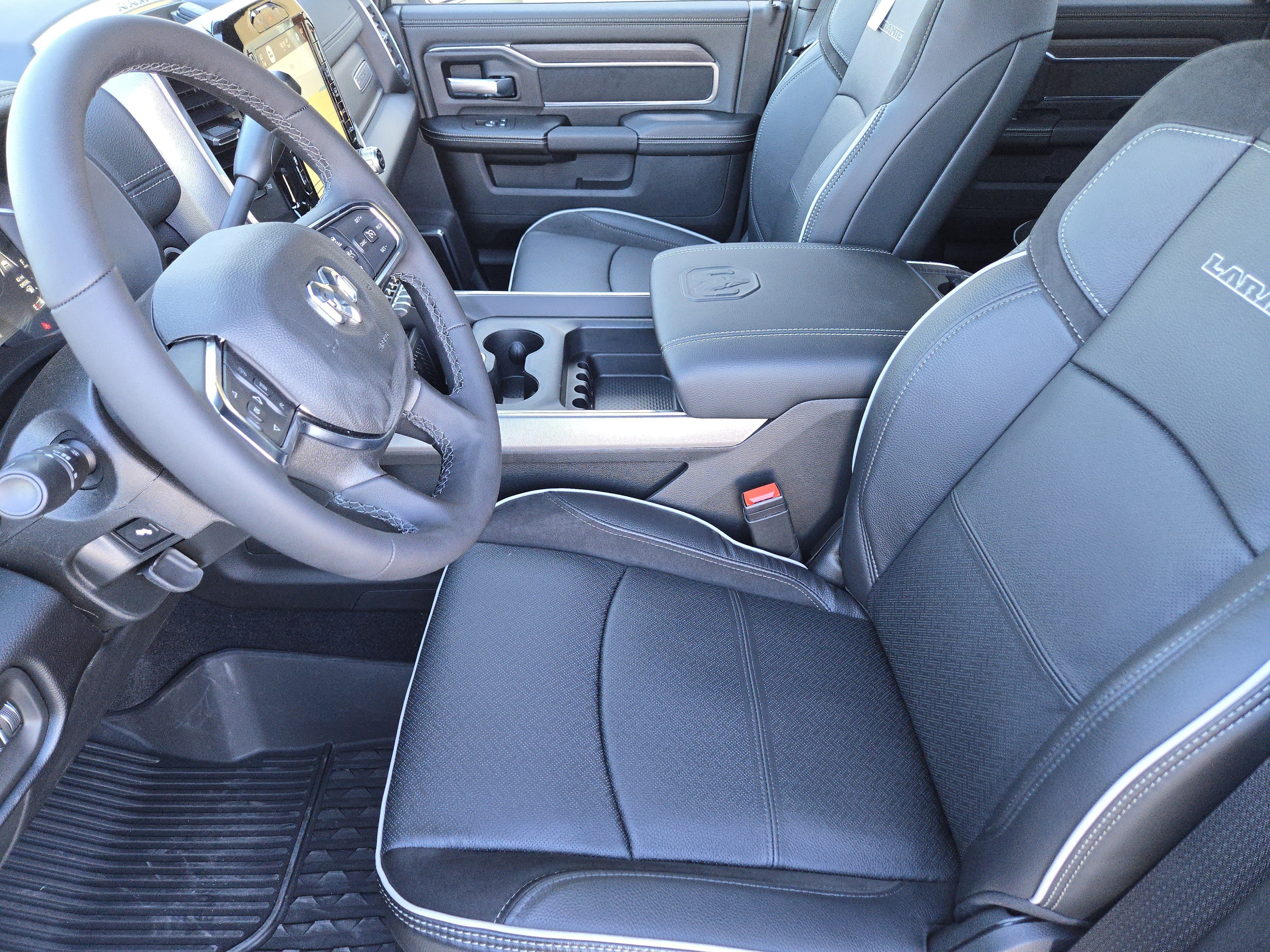 New 2026 RAM 3500 Laramie AWD/4WD image 12