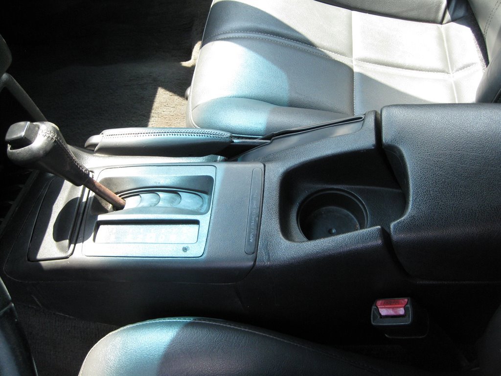 Used 1996 Chevrolet Camaro LT RWD image 17