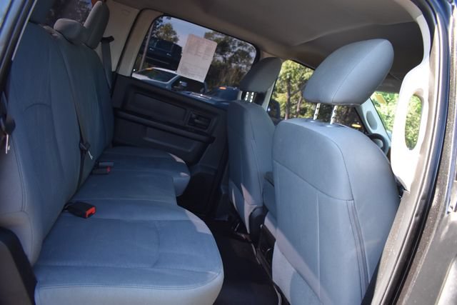 Used 2017 RAM 1500 Express w/ Black Ram 1500 Express Group AWD/4WD image 15
