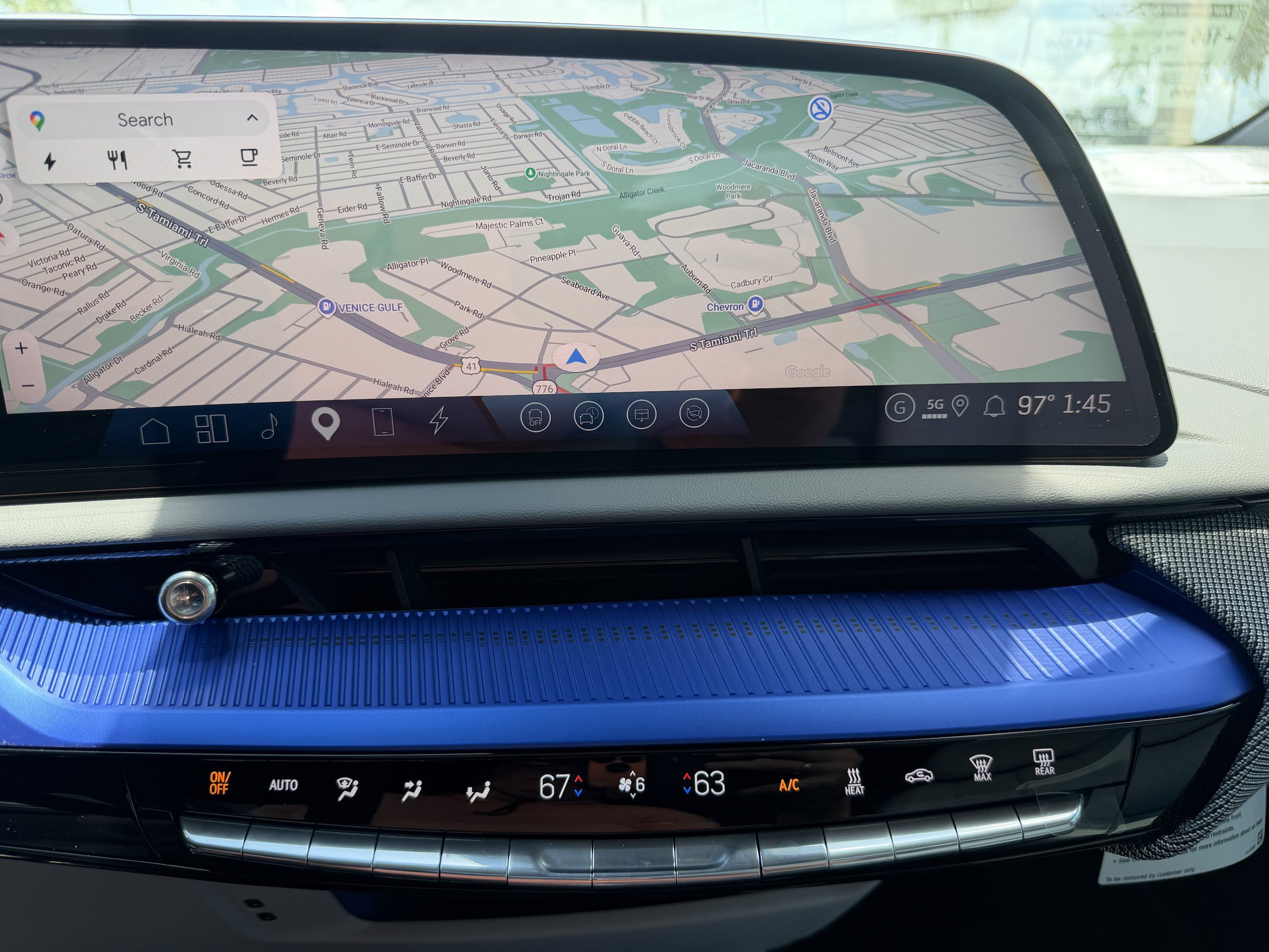 New 2026 Cadillac Optiq Luxury 2 RWD image 21