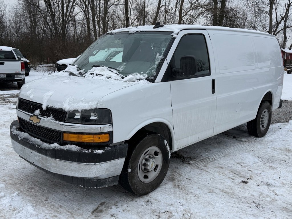 Used 2024 Chevrolet Express 2500 w/ Driver Convenience Package image 4