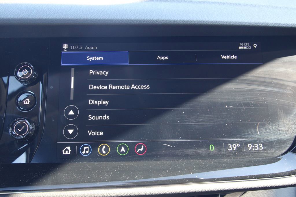 Used 2023 Buick Envision Avenir image 32