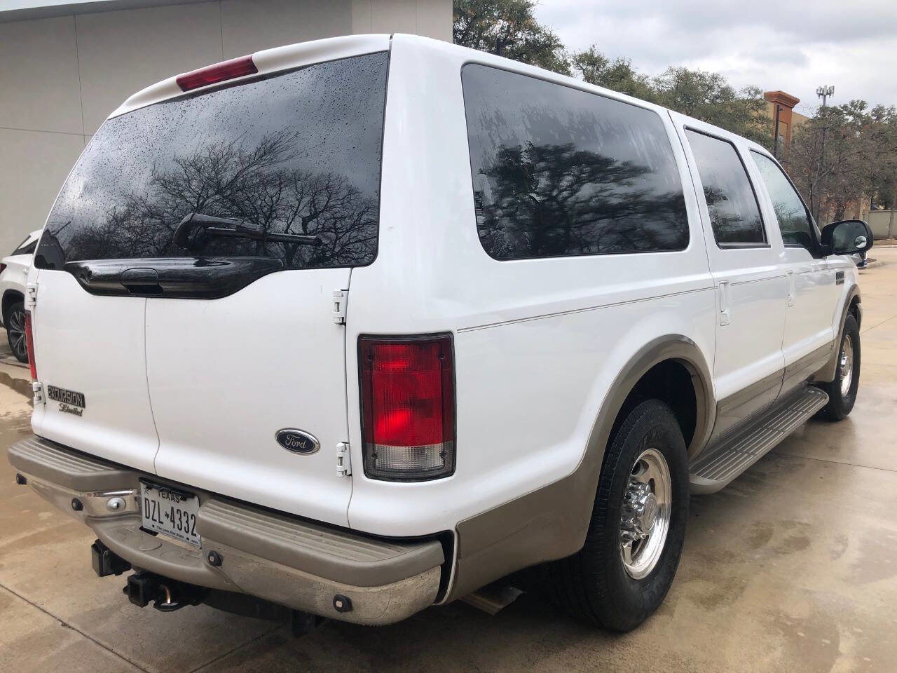 Used 2000 Ford Excursion Limited image 11