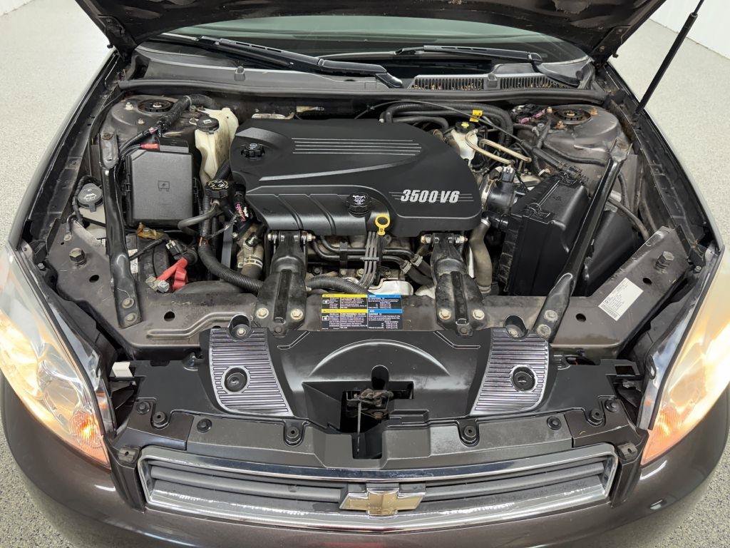 Used 2009 Chevrolet Impala LT FWD image 32