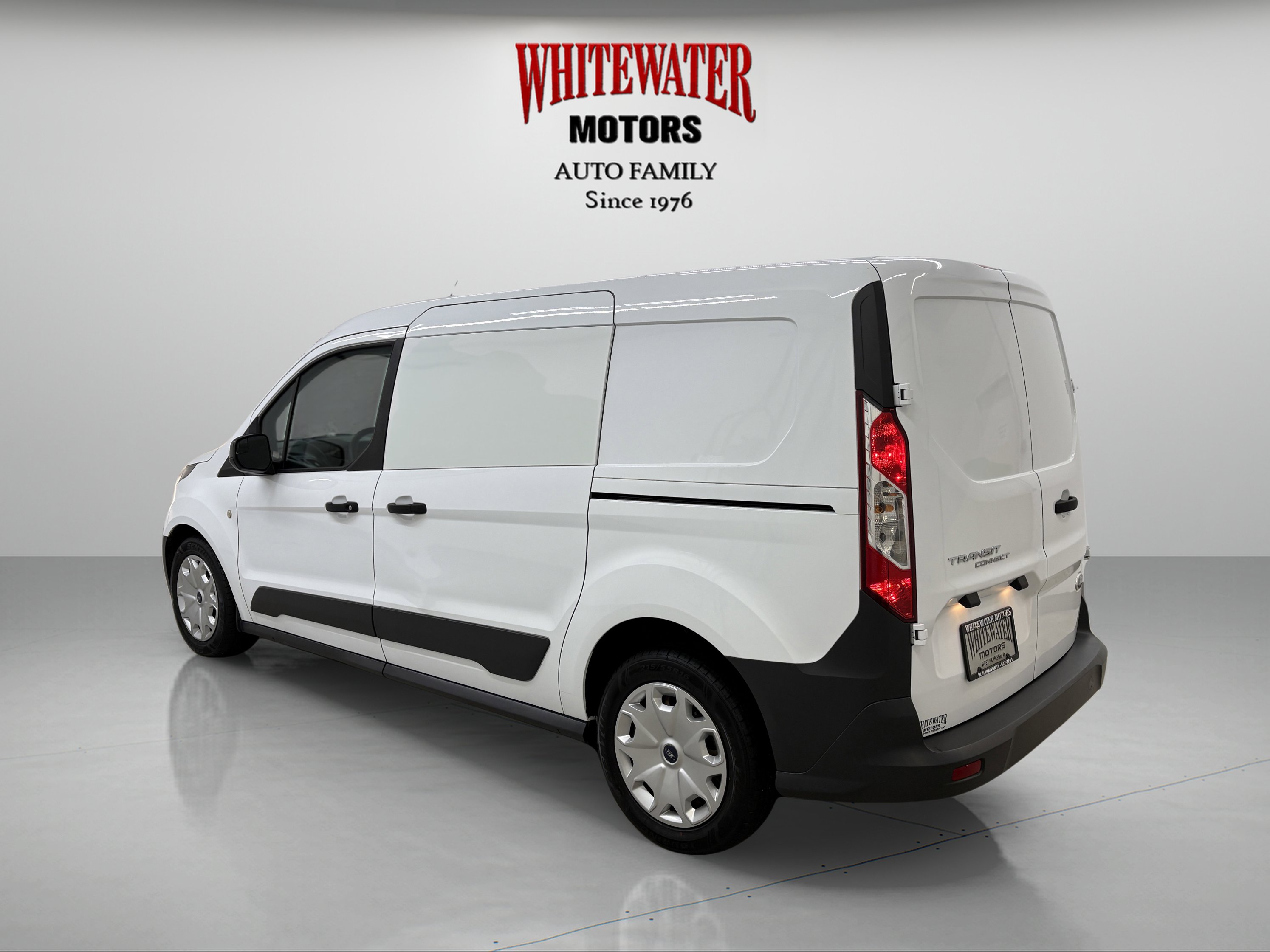 Used 2016 Ford Transit Connect XL image 2