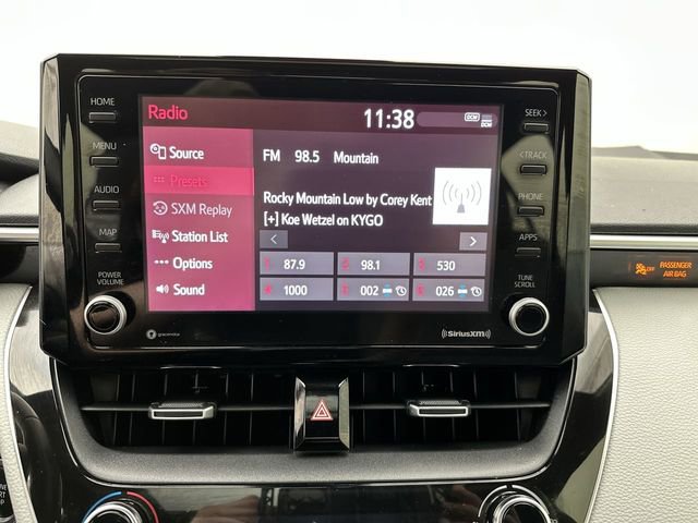 Used 2022 Toyota Corolla SE image 16