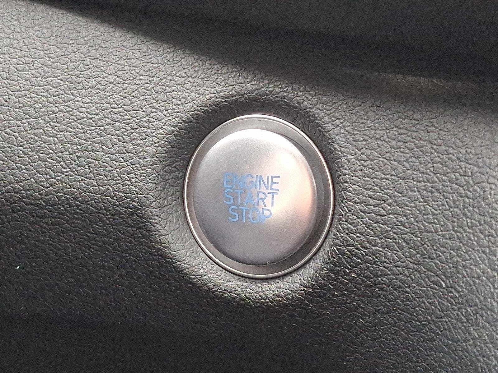 Used 2021 Hyundai Santa Fe SEL image 25