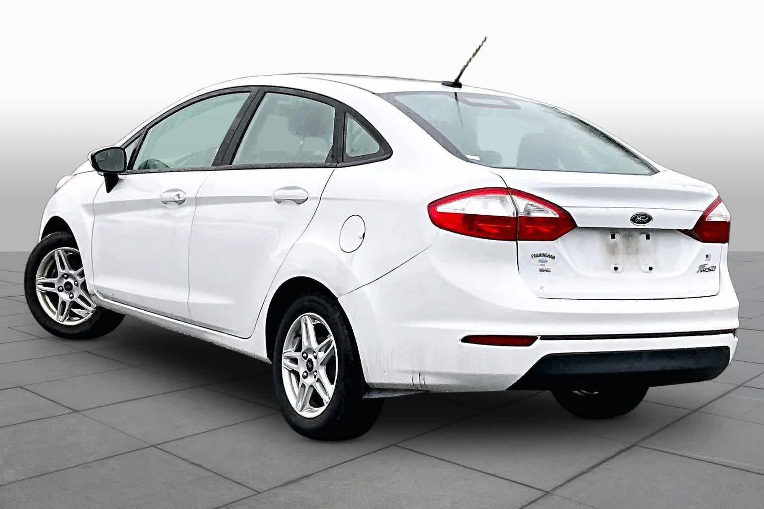 Used 2017 Ford Fiesta SE FWD image 12