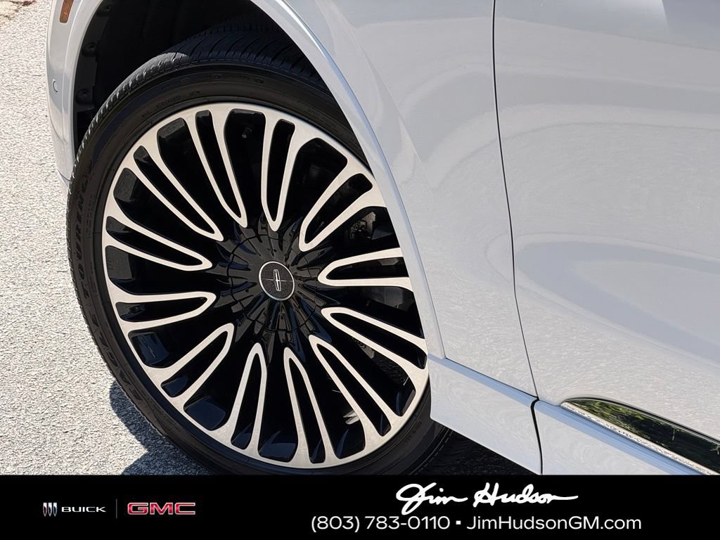 Used 2024 Lincoln Aviator Black Label w/ Dynamic Handling Package AWD/4WD image 3