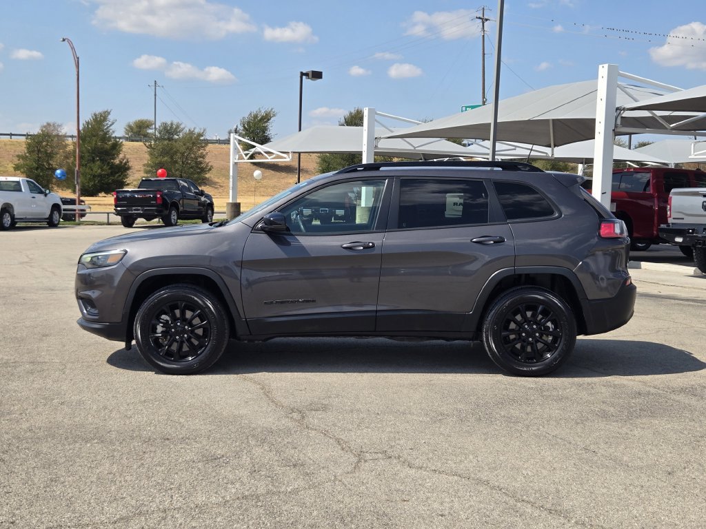 Used 2023 Jeep Cherokee Altitude Lux AWD/4WD image 4