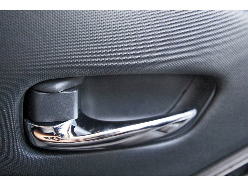Used 2024 Nissan Frontier SV w/ Technology Package image 20