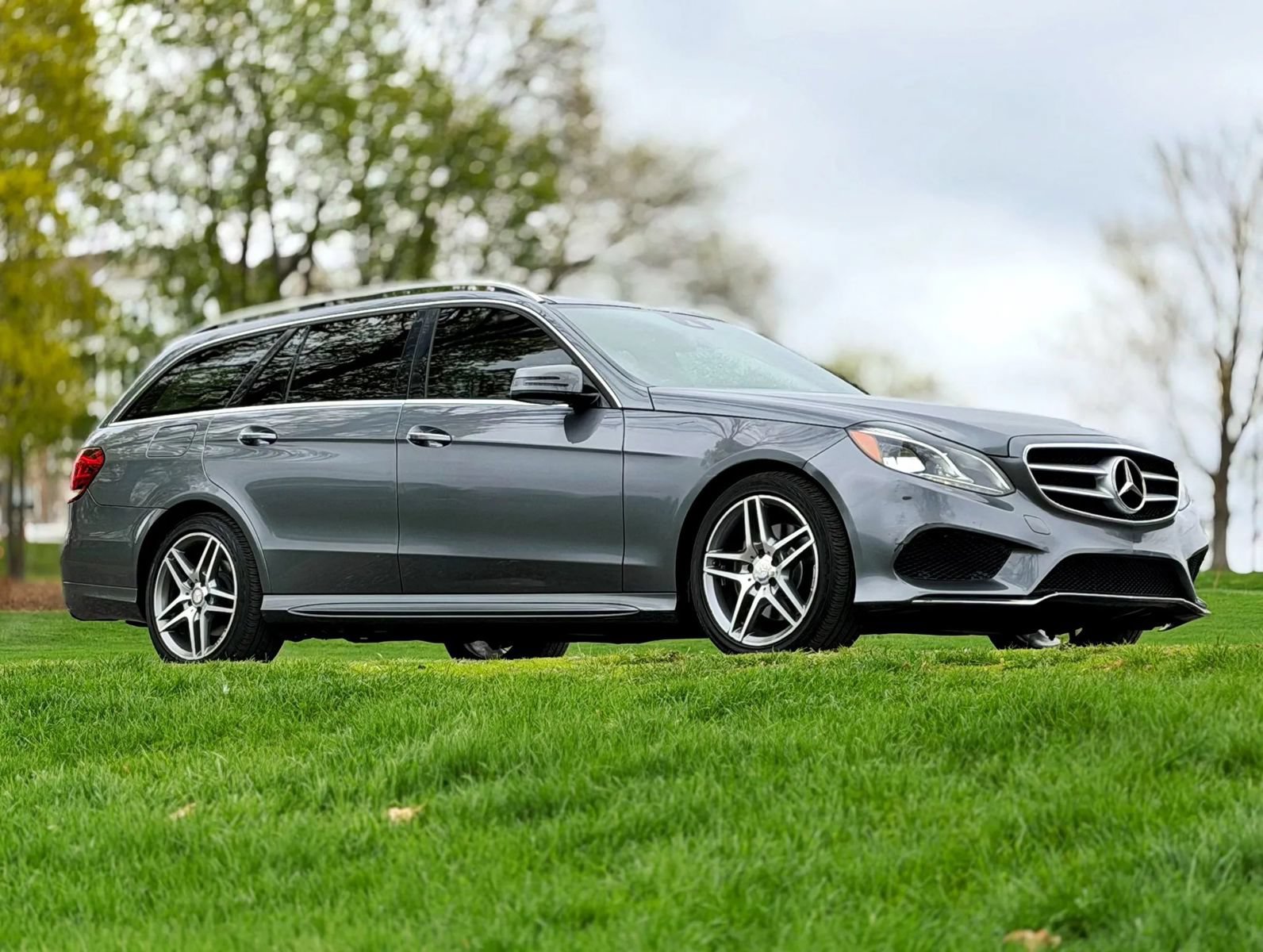 Used 2016 Mercedes-Benz E 350 4MATIC Wagon image 9