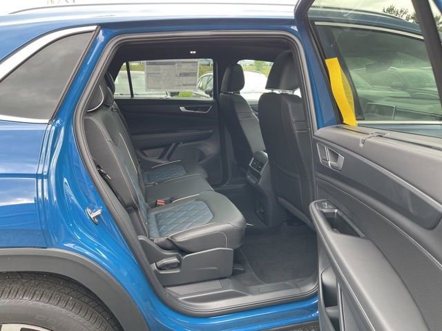 New 2025 Volkswagen Atlas Cross Sport SEL Premium R-Line image 12