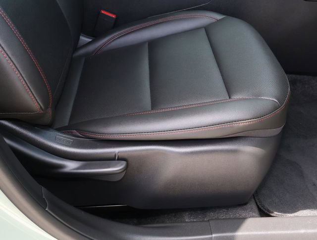 Used 2024 Chevrolet Trax RS w/ Driver Confidence Package image 19