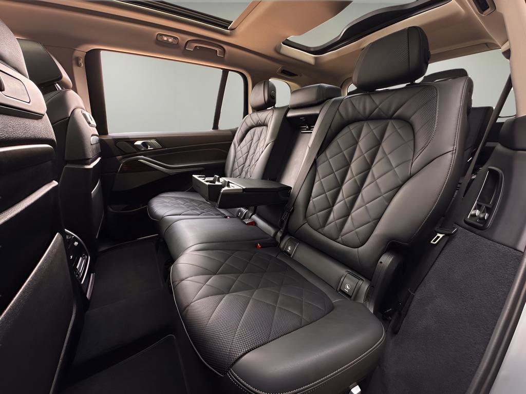 Used 2024 BMW X7 xDrive40i image 22