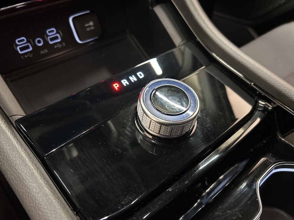 Used 2023 Jeep Grand Cherokee Laredo w/ Luxury Tech Group I image 22