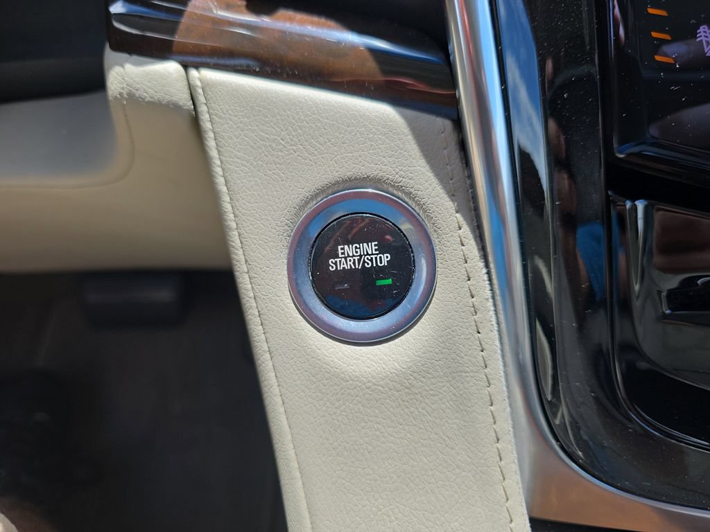 Used 2017 Cadillac Escalade 2WD image 25