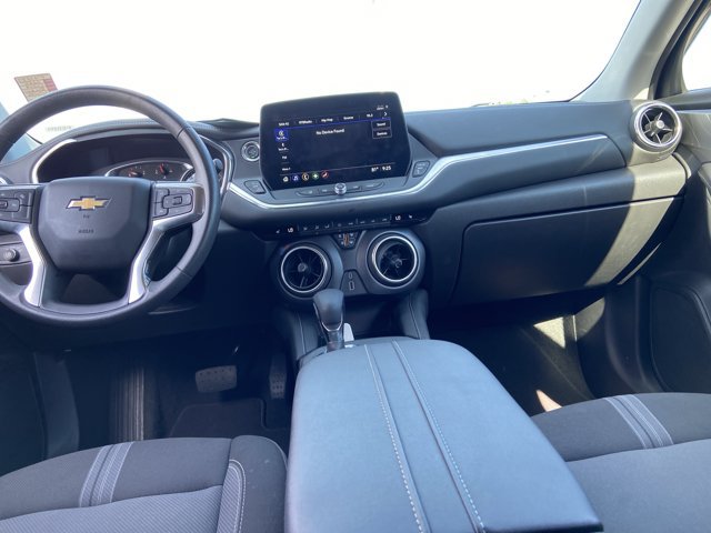 Used 2025 Chevrolet Blazer LT FWD image 15