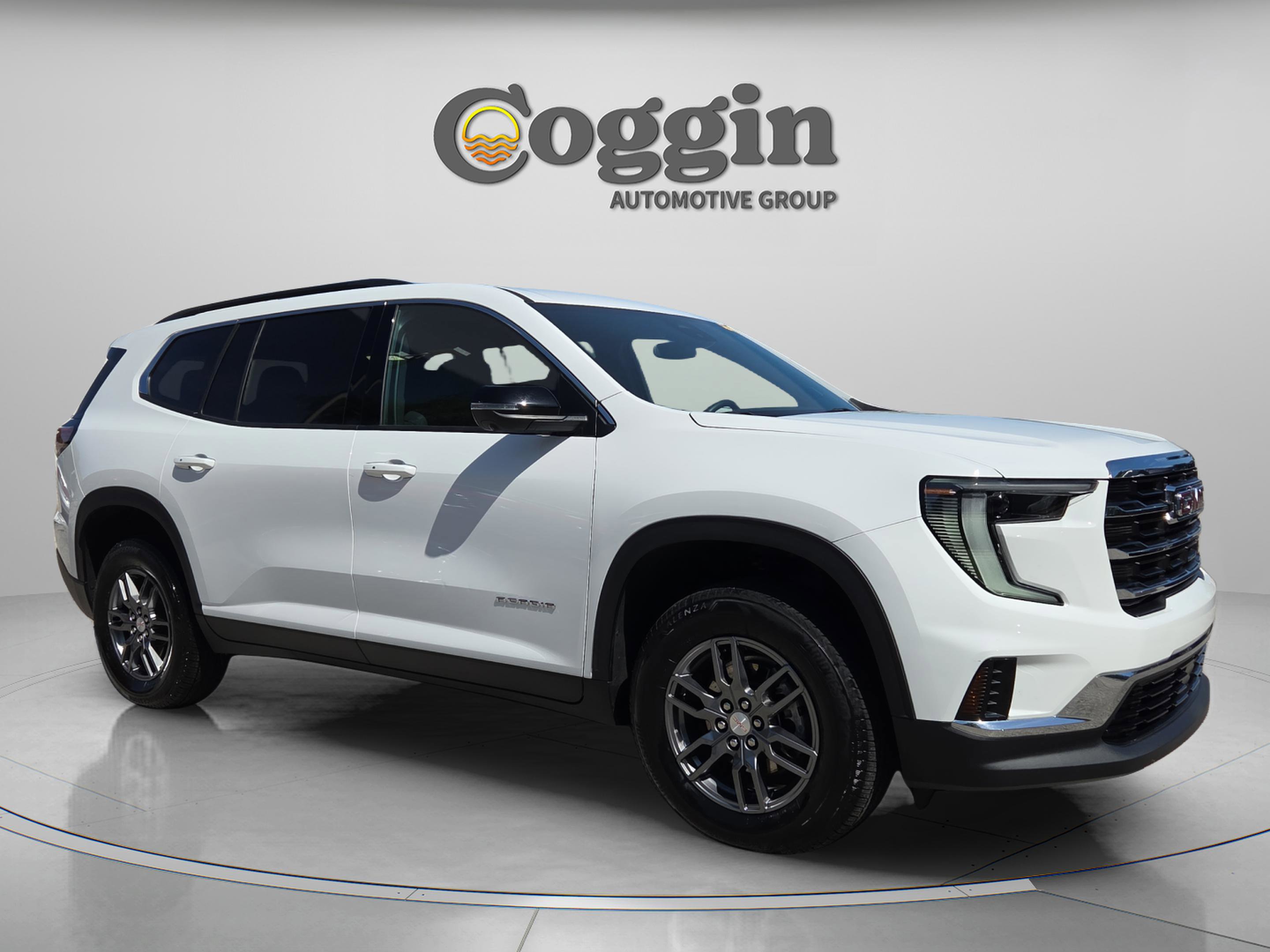 Used 2025 GMC Acadia Elevation image 7