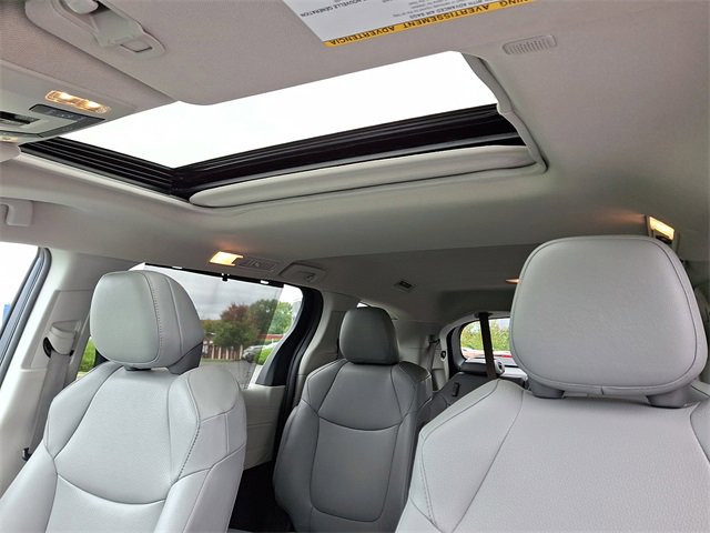 Used 2024 Toyota Sienna XLE image 16