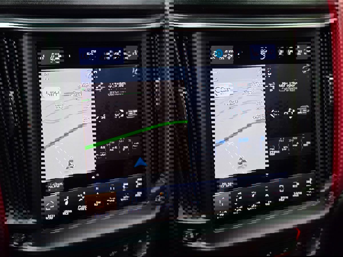 Used 2023 Maserati Levante Modena image 34