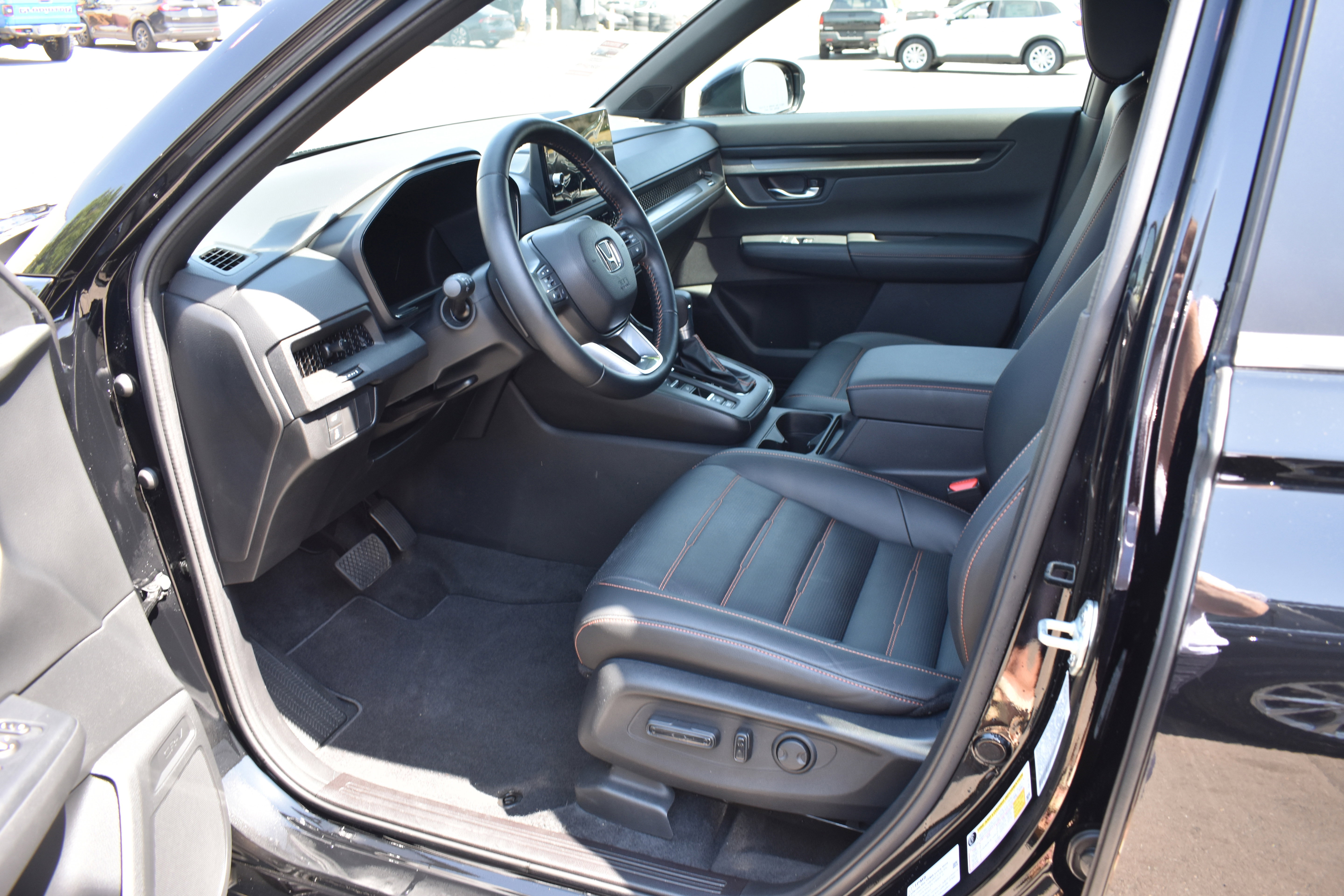Used 2025 Honda CR-V Sport-L image 12