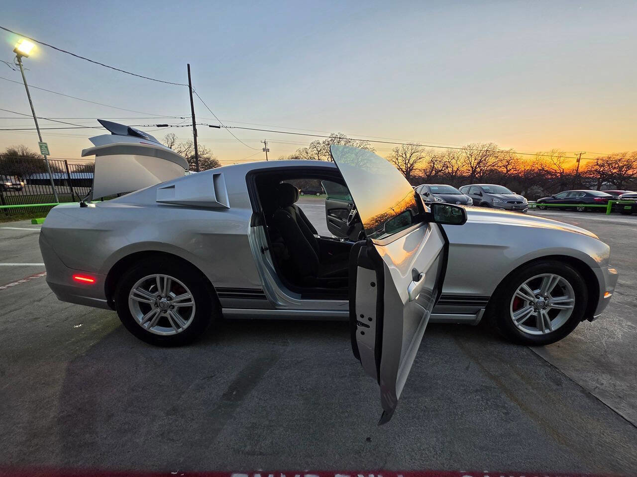 Used 2013 Ford Mustang Coupe image 44