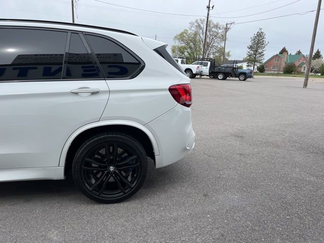 Used 2017 BMW X5 M image 7