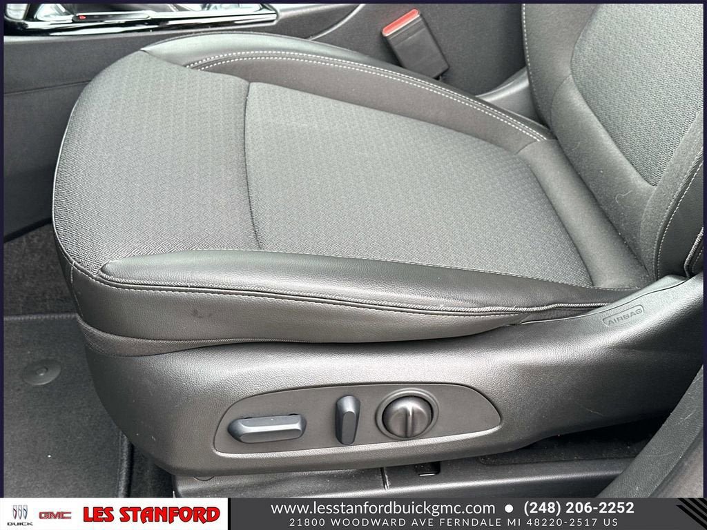 Used 2023 Buick Encore GX Select w/ Safety Package II FWD image 18