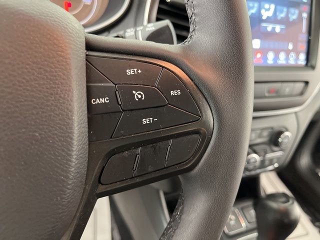 Used 2022 Jeep Cherokee Trailhawk w/ Comfort/Convenience Group image 22
