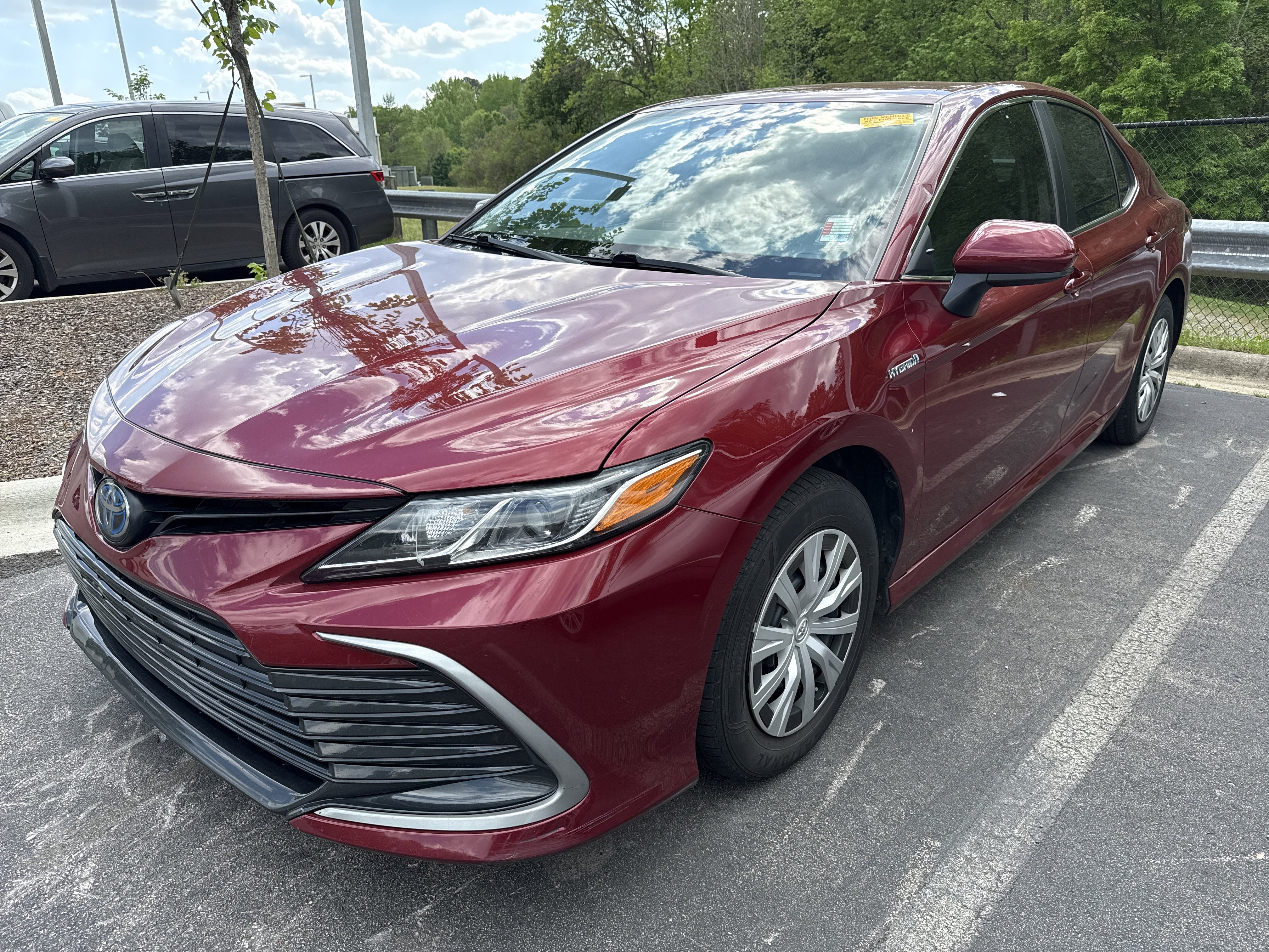 Used 2021 Toyota Camry LE image 40
