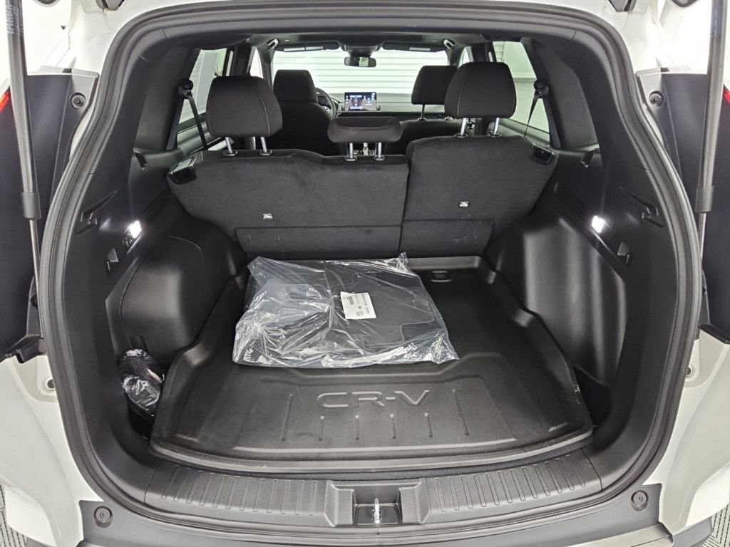 Used 2026 Honda CR-V Sport image 32