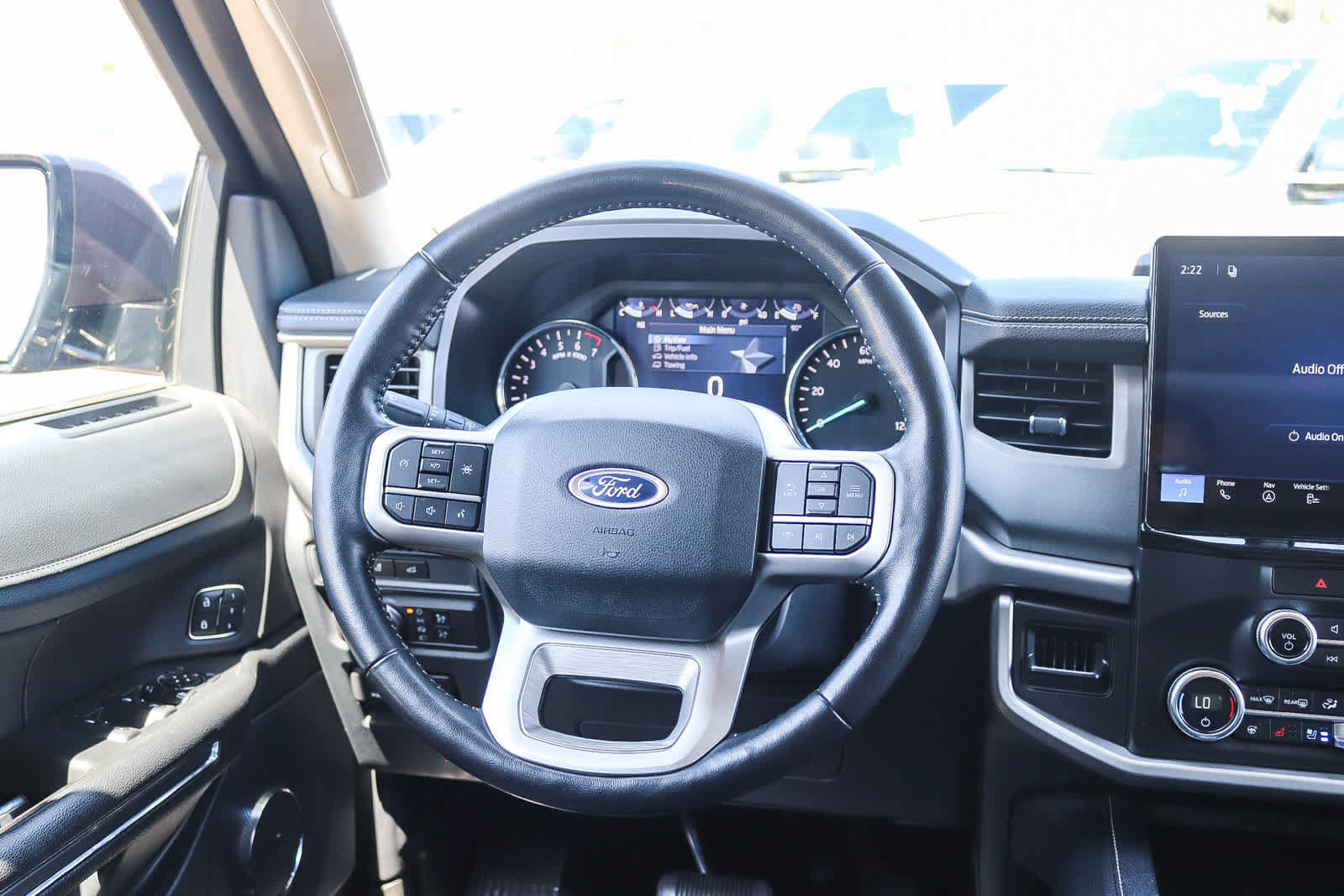 Used 2022 Ford Expedition XLT AWD/4WD image 14