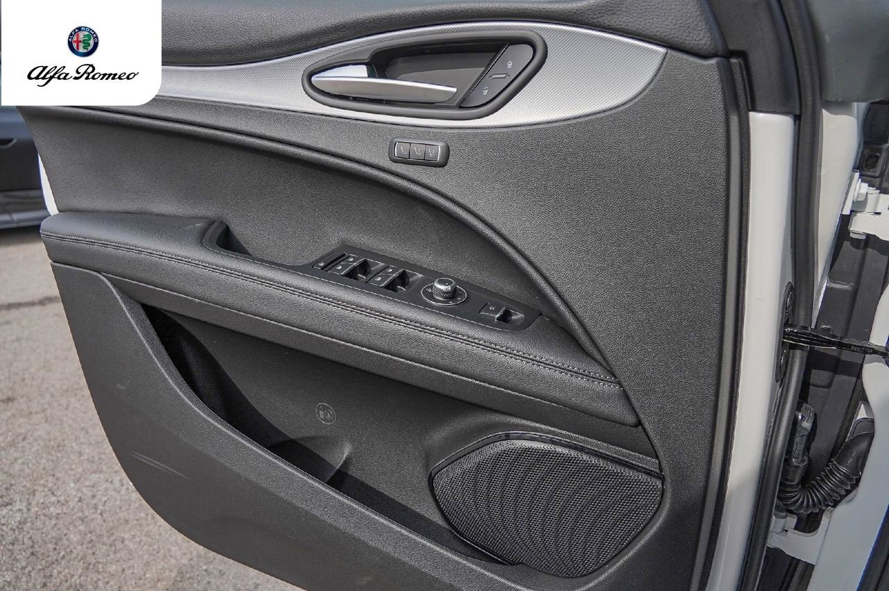 New 2025 Alfa Romeo Stelvio Sprint w/ Veloce Package image 22