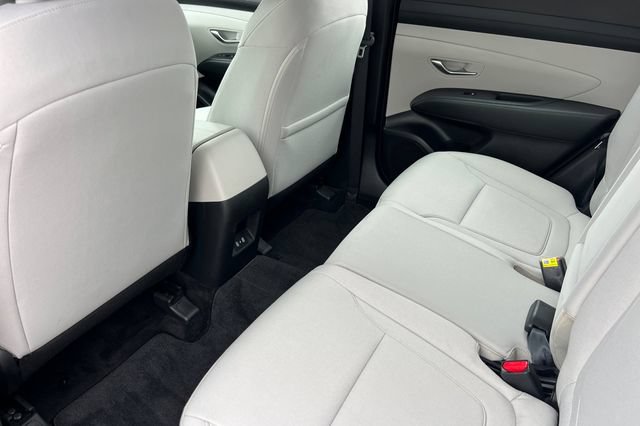 Certified 2025 Hyundai Tucson SE FWD image 15