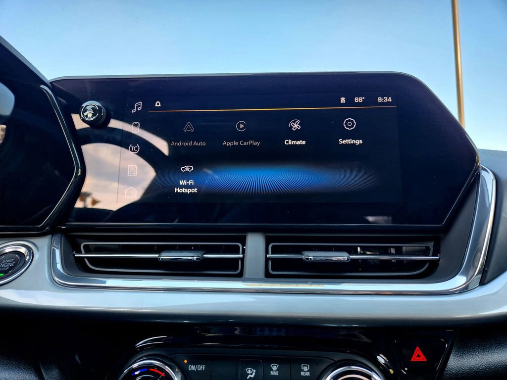 Used 2024 Chevrolet Trax LT image 19