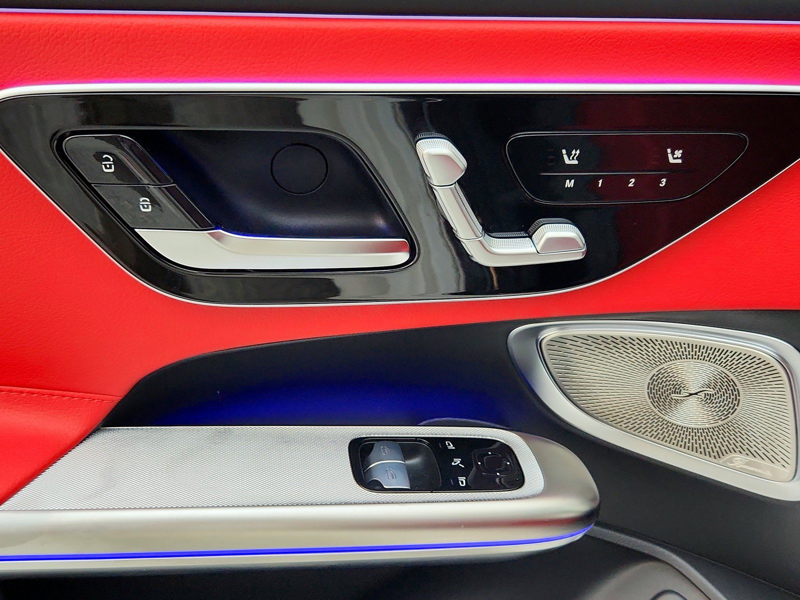 New 2027 Mercedes-Benz CLE 300 4MATIC Coupe image 16